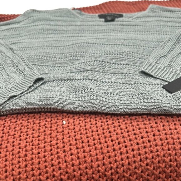 Tahari Gray Linen Crewneck Sweater | Size M Lightweight Top | Summer to Fall - Picture 13 of 13